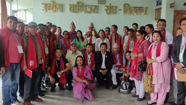 सिन्धुलीका उद्यमी व्यवसायी चितवनमा